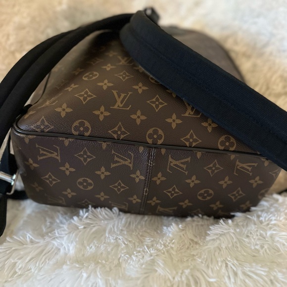 Authentic Louis Vuitton Josh backpack - Picture 8 of 9